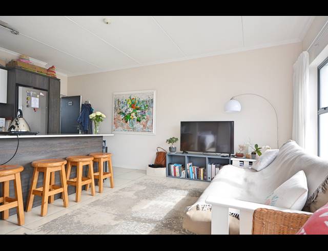 1 BEDROOM APARTMENT TO LET IN SANDOWN